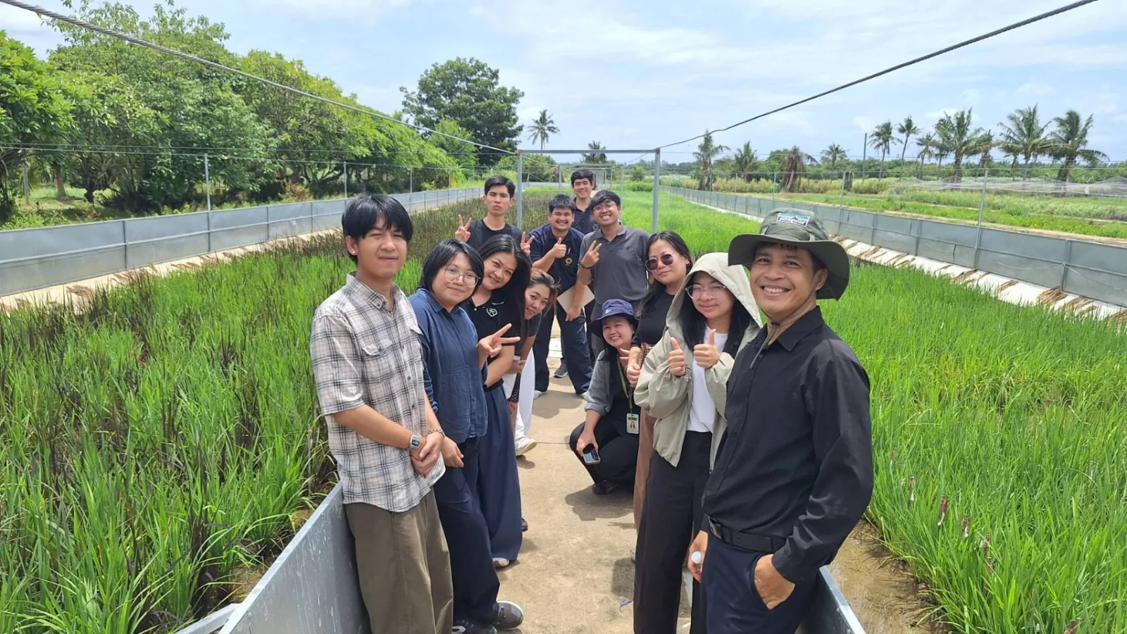 Rice Science Center, Kasetsart University, Welcomes Teachers from Rung Arun School to Prepare for the Integrated Learning Activity "Values for Life"