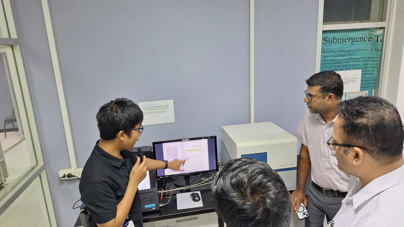 Rice Science Center Welcomes Executives from Sri Lanka